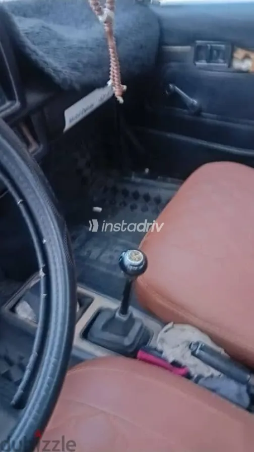 مازدا 323 1982 أبيض مستعملة للبيع - 2