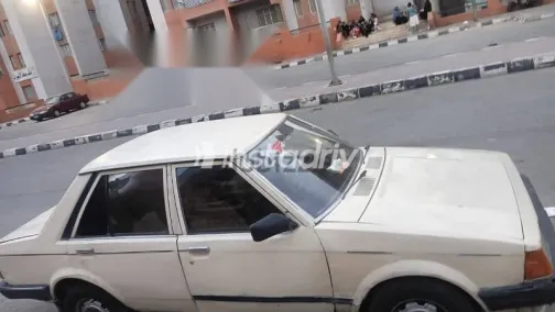 مازدا 323 1982 أبيض مستعملة للبيع - 7