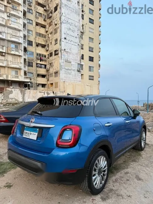 فيات 500 2021 أزرق غامق مستعملة للبيع - 2