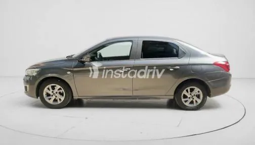 سيتروين سي اليزيه 2020 أبيض مستعملة للبيع - 2