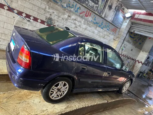 اوبل أسترا 2000 أبيض مستعملة للبيع - 3