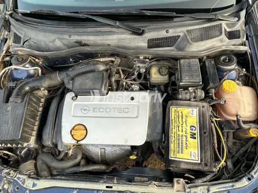 اوبل أسترا 2000 أبيض مستعملة للبيع - 4