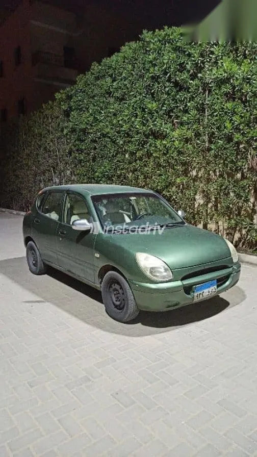 دايهاتسو سيريون 2000 أخضر مستعملة للبيع - 3