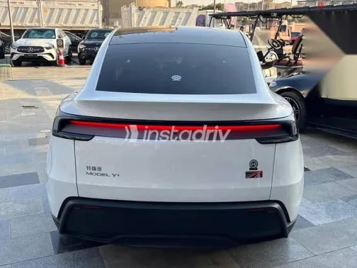 تسلا موديل 3 2025 أبيض جديدة للبيع - 3