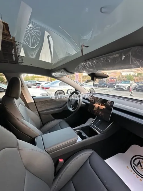 تسلا موديل 3 2025 أبيض جديدة للبيع - 5