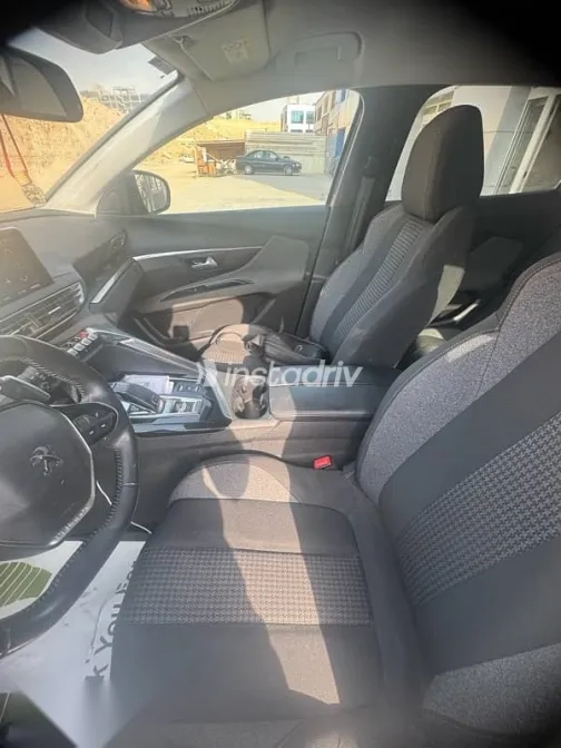 بيجو 3008 2022 رمادي مستعملة للبيع - 4