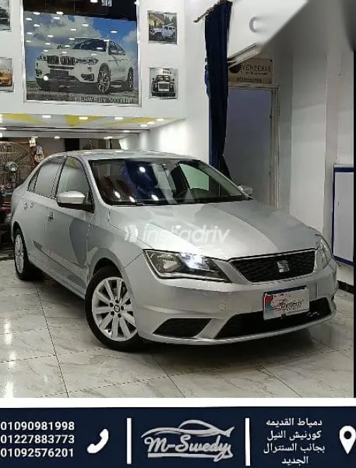 سيات توليدو 2019 رمادي مستعملة للبيع - 2