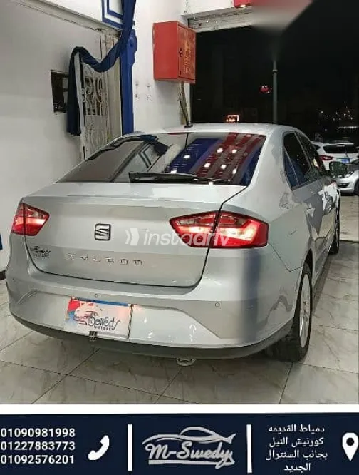 سيات توليدو 2019 رمادي مستعملة للبيع - 6