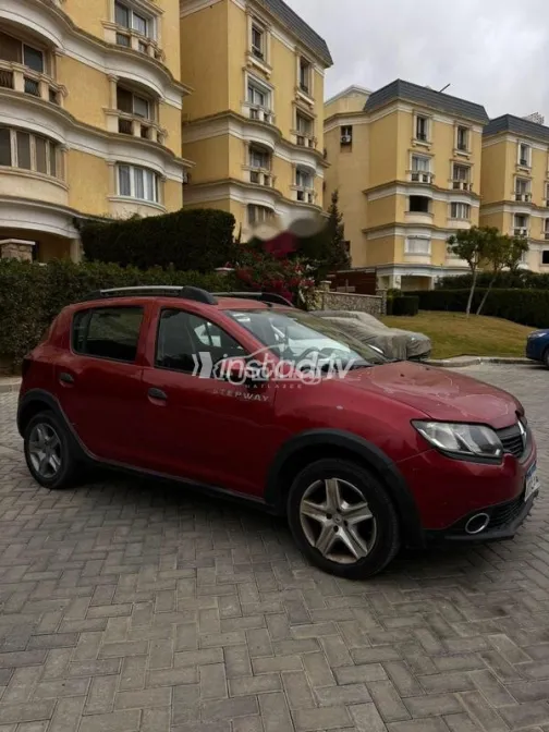 Renault Sandero Step Way 2016 Red Used for Sale - 2