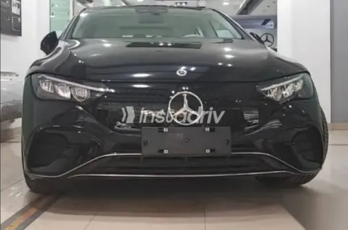 مرسيدس EQE 2023 أسود جديدة للبيع - 1