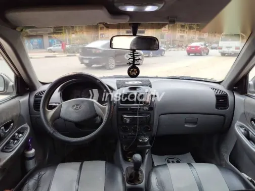 Hyundai Verna 2013 Gray Used for Sale - 3