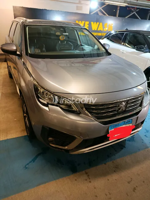 بيجو 5008 2020 أبيض مستعملة للبيع - 4