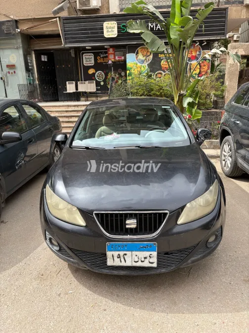 Seat Ibiza 2010 White Used for Sale - 1