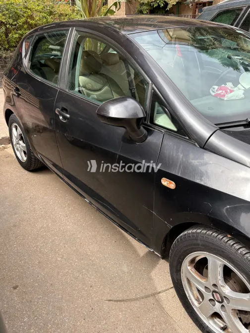 Seat Ibiza 2010 White Used for Sale - 3