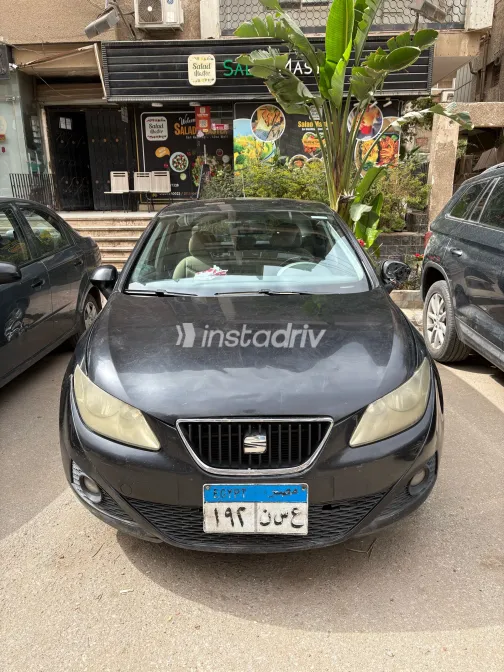 Seat Ibiza 2010 White Used for Sale - 6