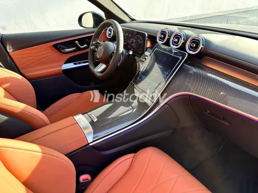 مرسيدس GLC 300 2022 أبيض مستعملة للبيع - 5