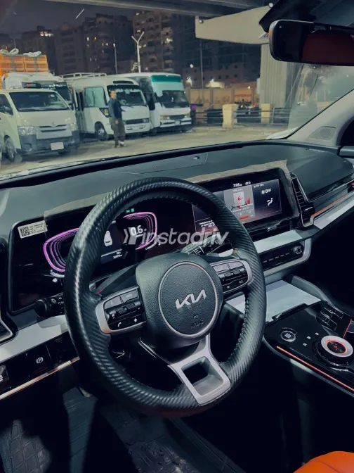 كيا سبورتاج 2024 أبيض مستعملة للبيع - 2