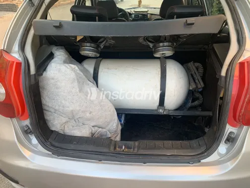 بريليانس FRV 2009 أبيض مستعملة للبيع - 4