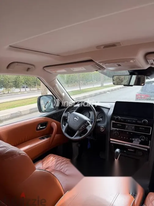 نيسان باترول 2024 أسود مستعملة للبيع - 3