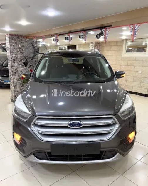 فورد كوجا 2019 رمادي مستعملة للبيع - 1