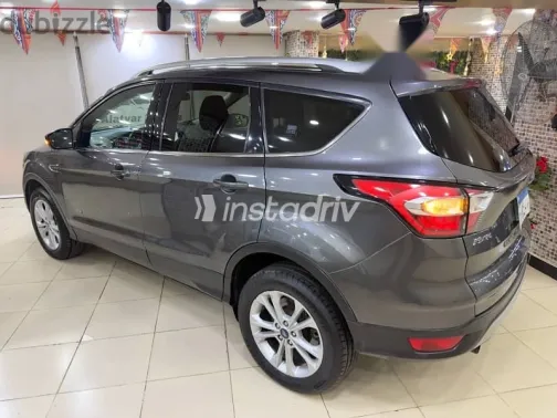 فورد كوجا 2019 رمادي مستعملة للبيع - 5