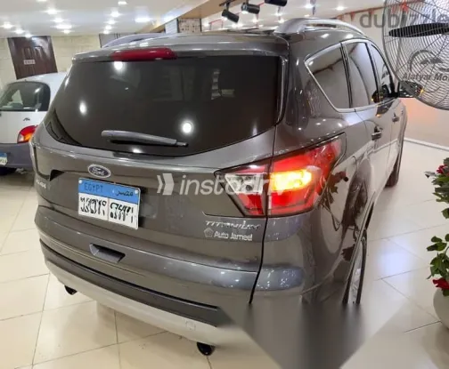 فورد كوجا 2019 رمادي مستعملة للبيع - 8