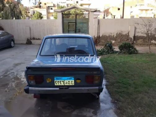 فيات 128 1986 أزرق غامق مستعملة للبيع - 4