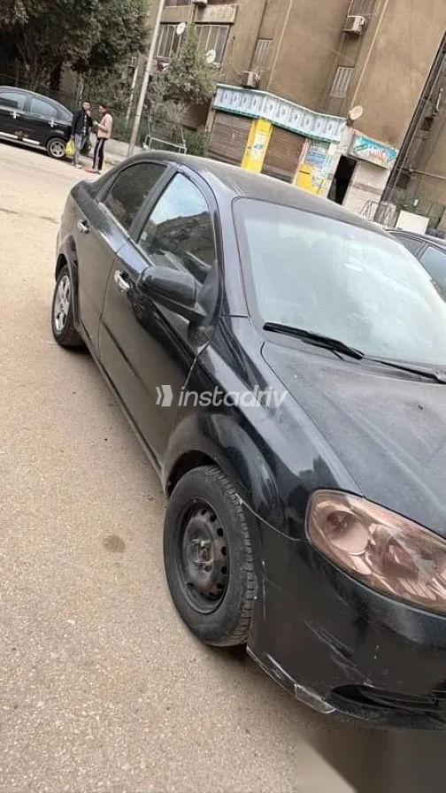 شيفروليه افيو 2013 أسود مستعملة للبيع - 3