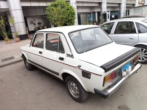 فيات 128 1990 أبيض مستعملة للبيع - 4