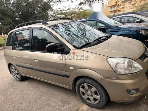 هيونداي ماتريكس 2010 ذهبي مستعملة للبيع - 3