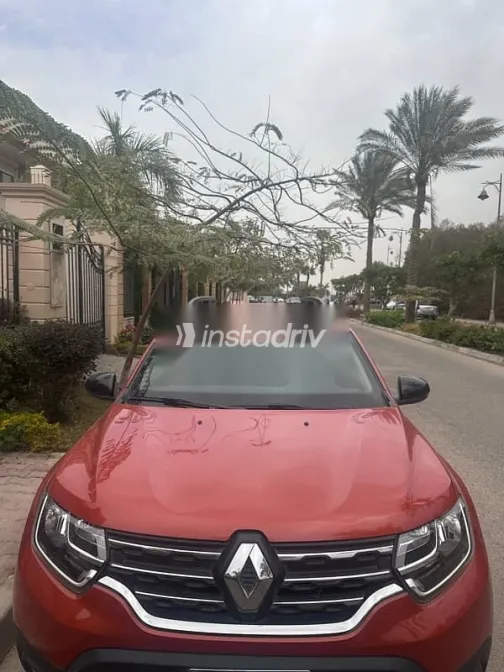 رينو داستر 2022 برتقالي مستعملة للبيع - 1