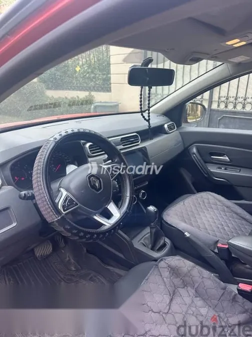 رينو داستر 2022 برتقالي مستعملة للبيع - 2