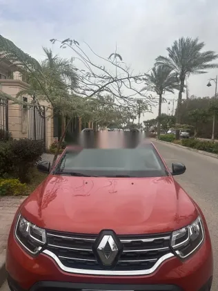 رينو داستر 2022 برتقالي مستعملة للبيع