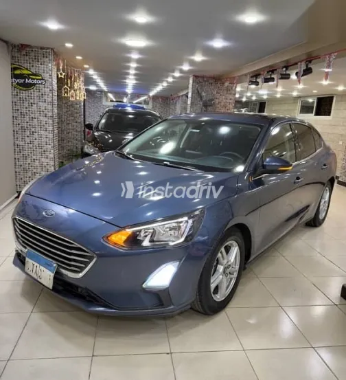 فورد فوكس 2021 أزرق غامق مستعملة للبيع - 4