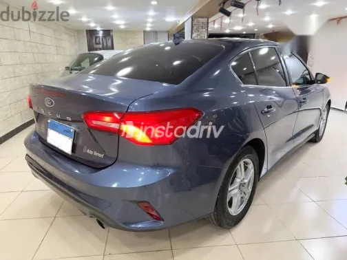 فورد فوكس 2021 أزرق غامق مستعملة للبيع - 6