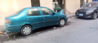 فيات سينا 2000 أخضر مستعملة للبيع