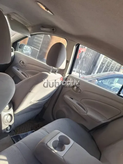 نيسان صنى 2013 أسود مستعملة للبيع - 2