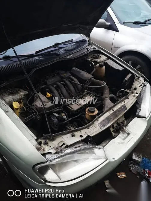 رينو ميجان 2001 فضي مستعملة للبيع - 6