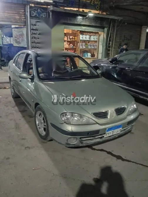 رينو ميجان 2001 فضي مستعملة للبيع - 9