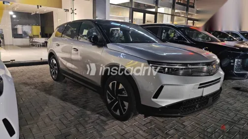 اوبل جراند لاند 2026 فضي جديدة للبيع - 1