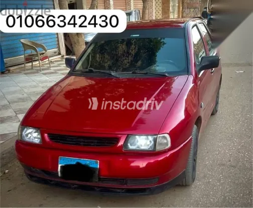 سيات ابيزا 1994 أحمر مستعملة للبيع - 2