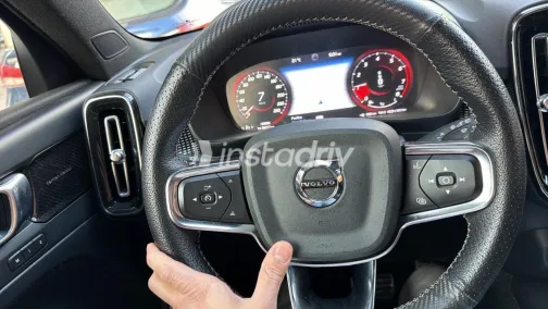 فولفو XC 40 2021 أبيض مستعملة للبيع - 3