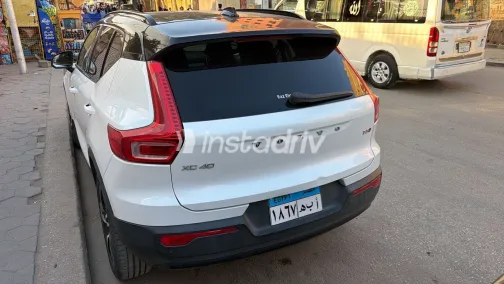 فولفو XC 40 2021 أبيض مستعملة للبيع - 5