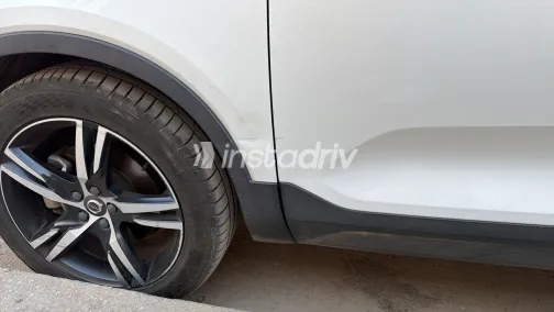 فولفو XC 40 2021 أبيض مستعملة للبيع - 10