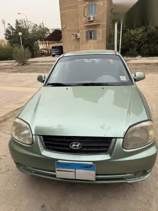 هيونداي فيرنا 2007 أخضر مستعملة للبيع
