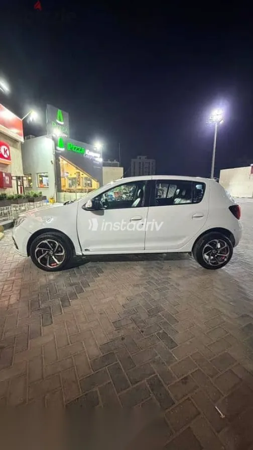 رينو سانديرو 2021 أبيض مستعملة للبيع - 2
