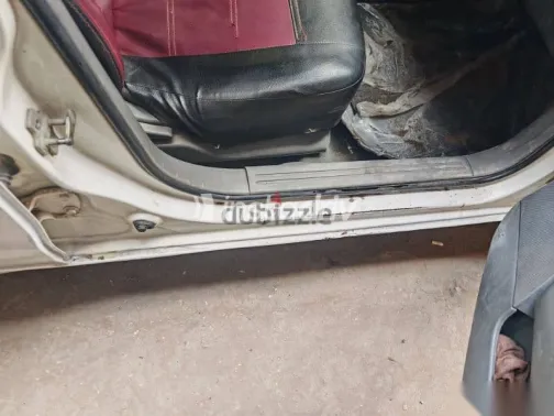 دايو نوبيرا 2001 أبيض مستعملة للبيع - 1