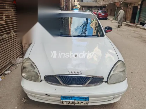 دايو نوبيرا 2001 أبيض مستعملة للبيع - 4