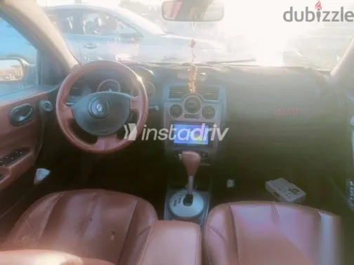 رينو ميجان 2006 أسود مستعملة للبيع - 2