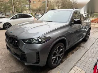 بي ام دبليو X5 2025 رمادي جديدة للبيع